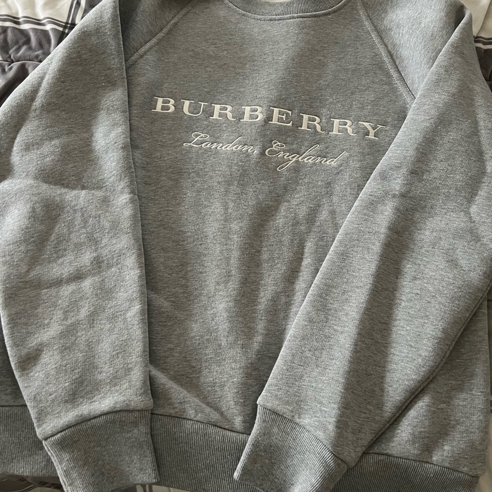 Burberry sweater - Picture 4 of 4